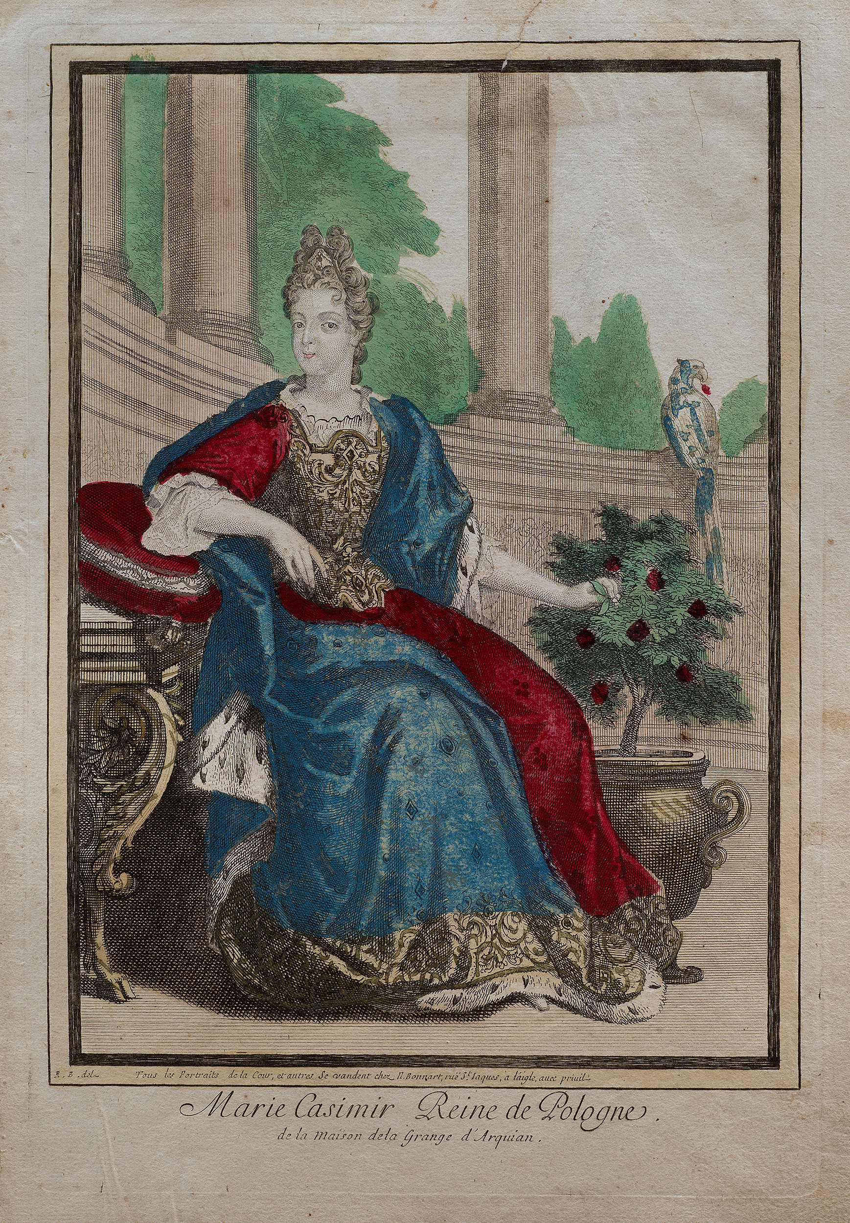 Rycina przedstawia siedzącą postać. To Maria Kazimiera, która występuje na portrecie ubrana w suknię zdobioną motywem stylizowanej wici roślinnej. Tłem dla portretu jest pawilon ogrodowy na planie owalu lub koła, opięty rzędem kolumn, spoza których widać drzewa. Królowa lewą dłonią zrywa liście z krzewu, który stoi opodal niej, w donicy. Ciekawym dodatkiem tej kompozycji jest siedząca na cokole papuga.